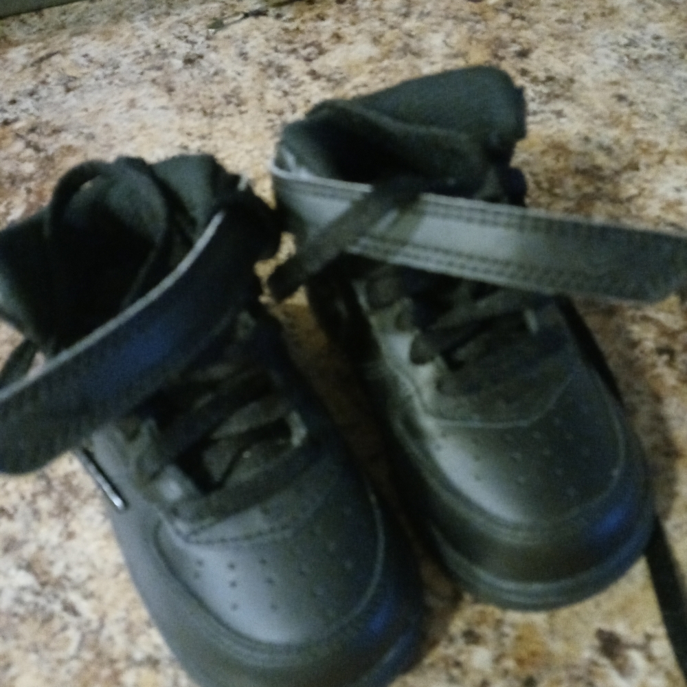 Like New Toddler Nike Shoes